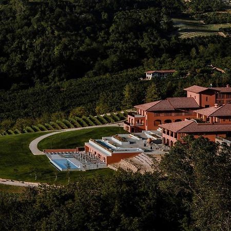 Casa di Langa Hotel Cerretto Langhe Bagian luar foto